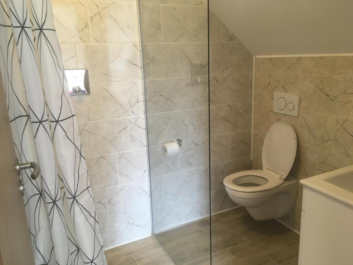 Ubytovani Pod Mezu Hlohovec Exterior foto