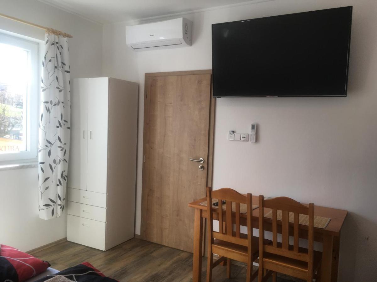 Ubytovani Pod Mezu Hlohovec Exterior foto